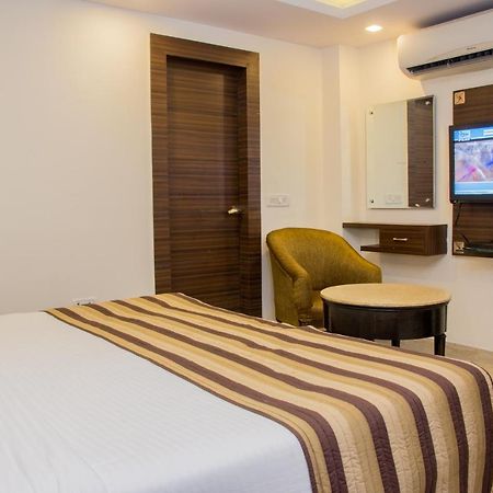 Hotel Pawan Plaza Near Sir Ganga Ram Hospital Delhi  Dış mekan fotoğraf