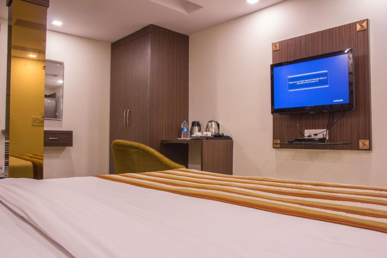 Hotel Pawan Plaza Near Sir Ganga Ram Hospital Delhi  Dış mekan fotoğraf