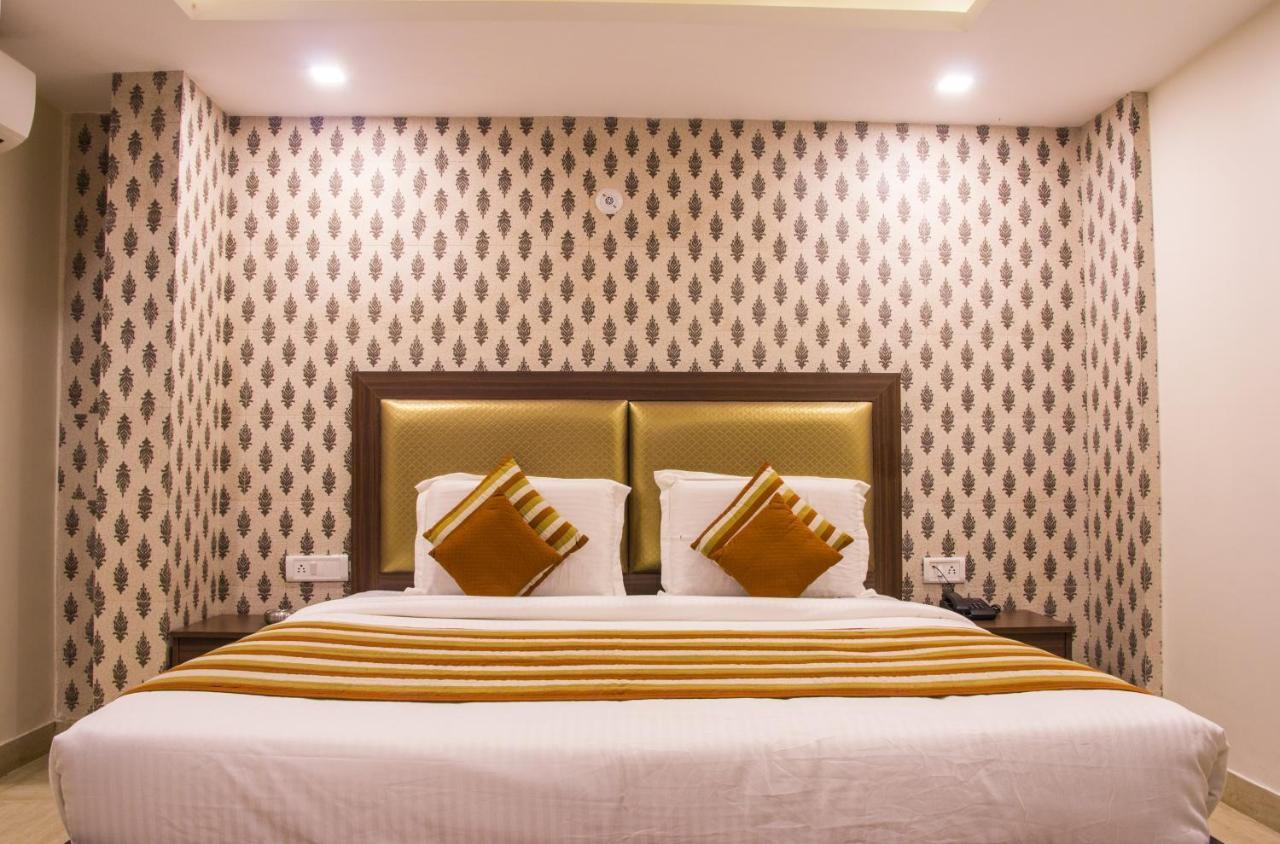 Hotel Pawan Plaza Near Sir Ganga Ram Hospital Delhi  Dış mekan fotoğraf