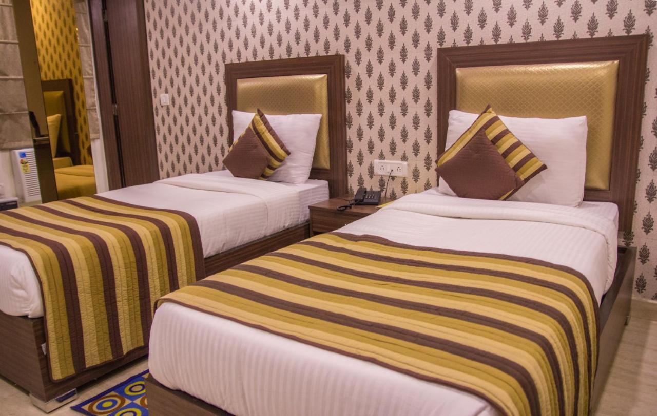 Hotel Pawan Plaza Near Sir Ganga Ram Hospital Delhi  Dış mekan fotoğraf