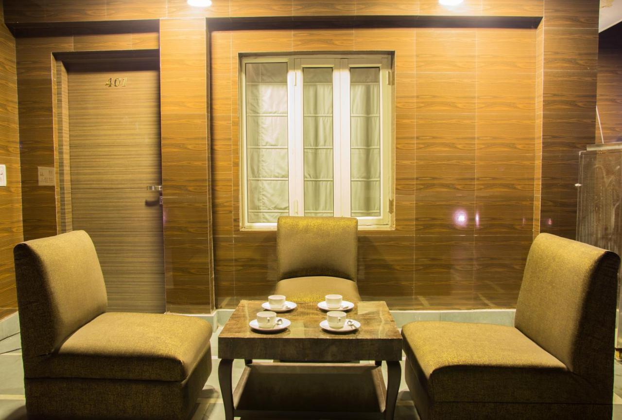Hotel Pawan Plaza Near Sir Ganga Ram Hospital Delhi  Dış mekan fotoğraf