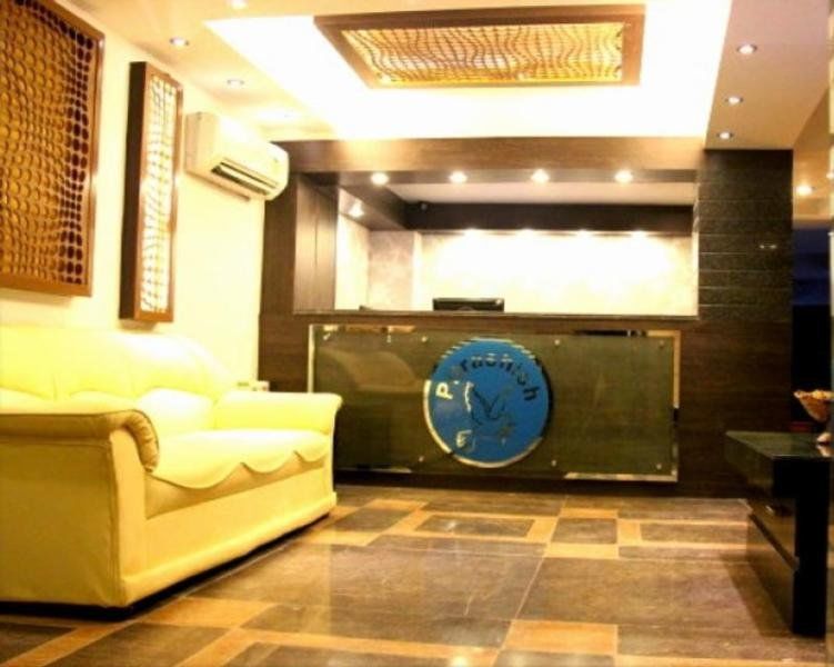 Hotel Pawan Plaza Near Sir Ganga Ram Hospital Delhi  Dış mekan fotoğraf