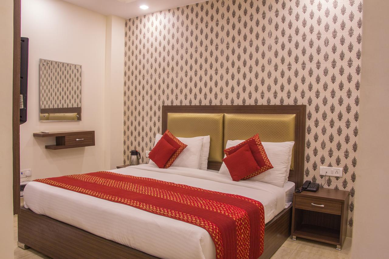 Hotel Pawan Plaza Near Sir Ganga Ram Hospital Delhi  Dış mekan fotoğraf