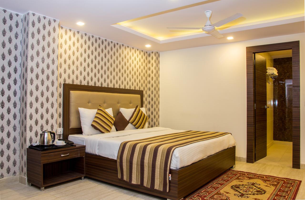 Hotel Pawan Plaza Near Sir Ganga Ram Hospital Delhi  Dış mekan fotoğraf