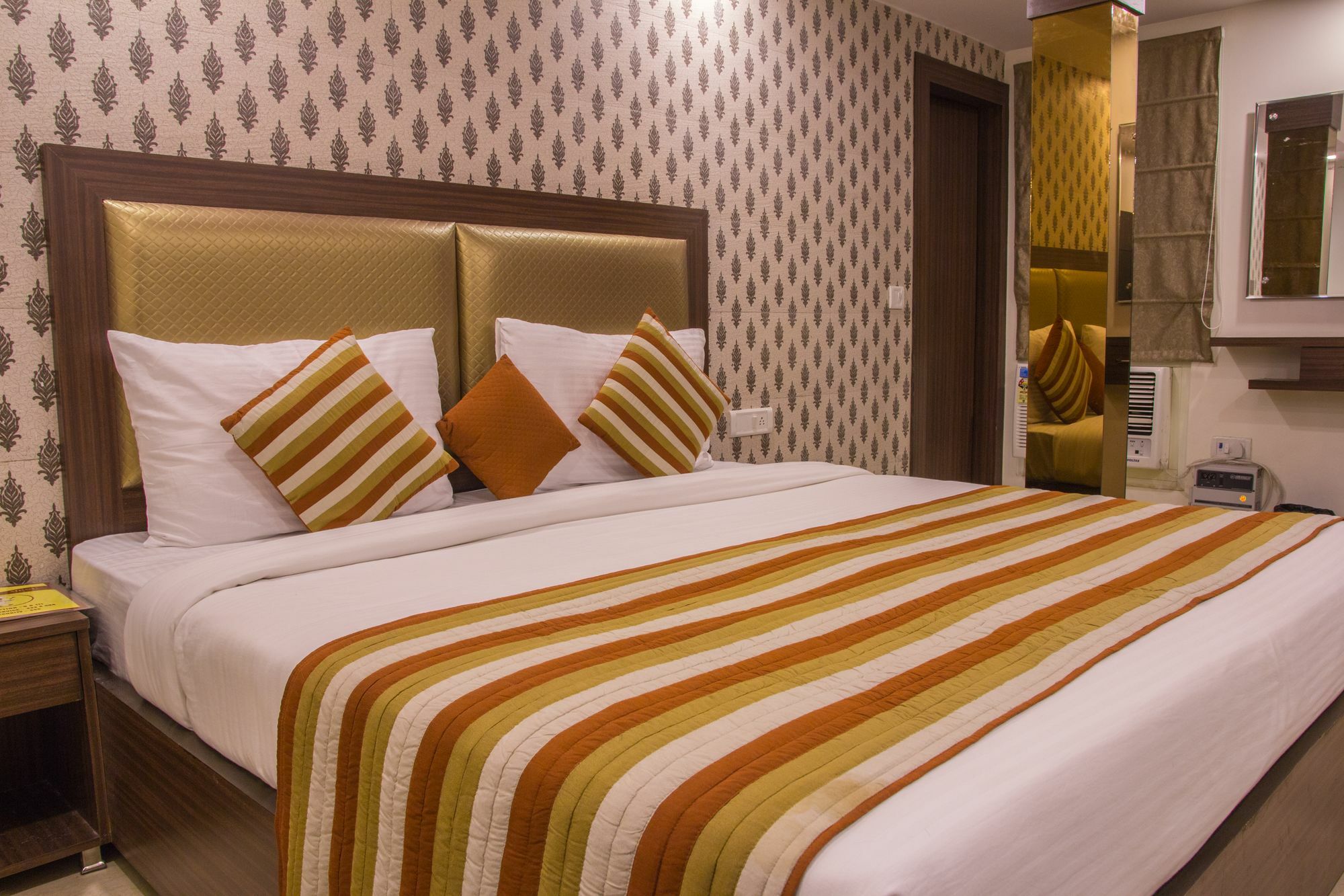 Hotel Pawan Plaza Near Sir Ganga Ram Hospital Delhi  Dış mekan fotoğraf